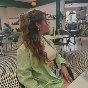 Meet your Posher, Adriana